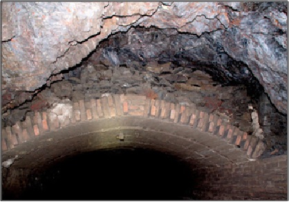 Socavón de Santa Barbará o túnel de Arteal,